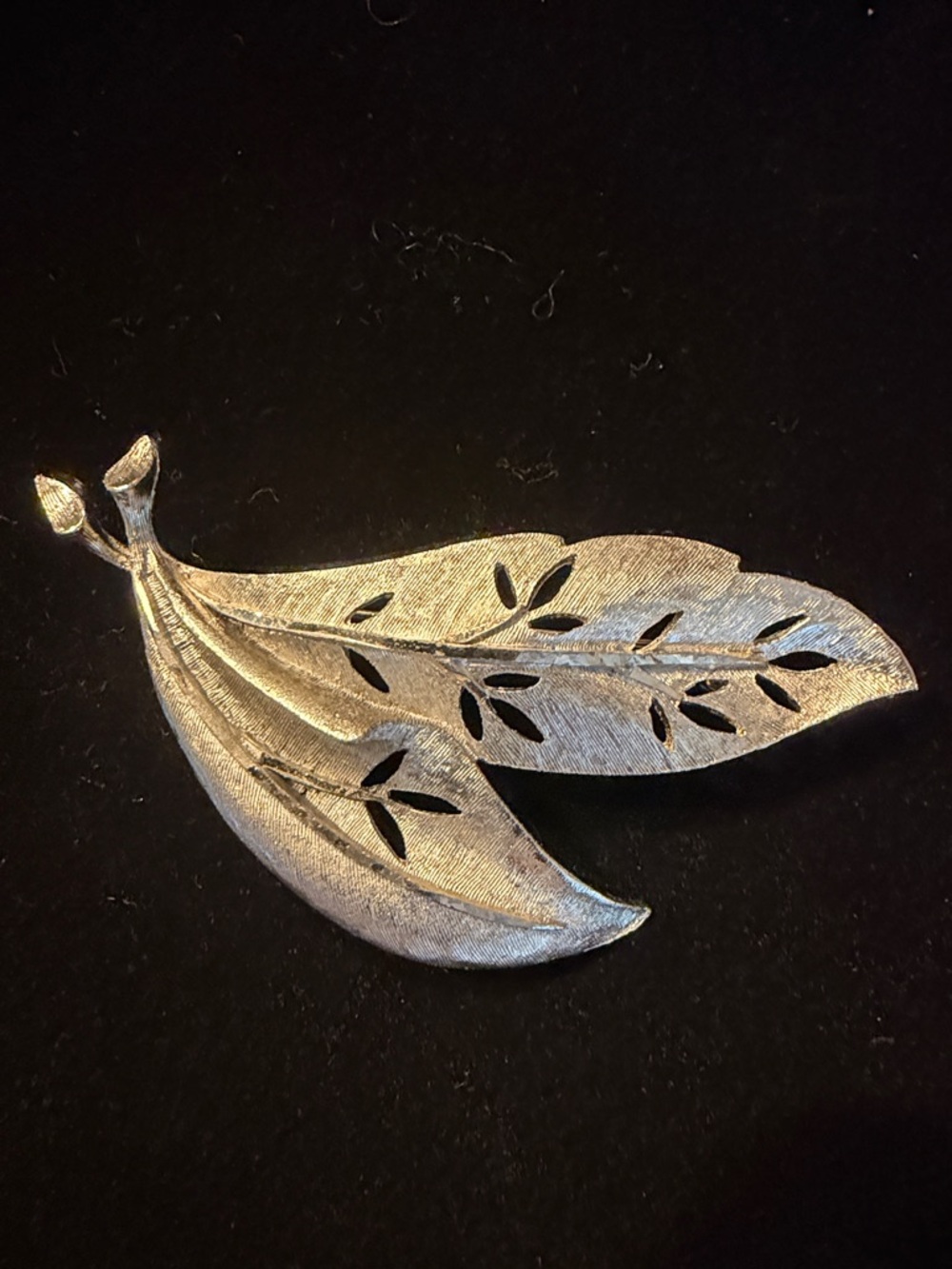 Vintage Silver Leaf Brooch - Leaf Motif Pin
